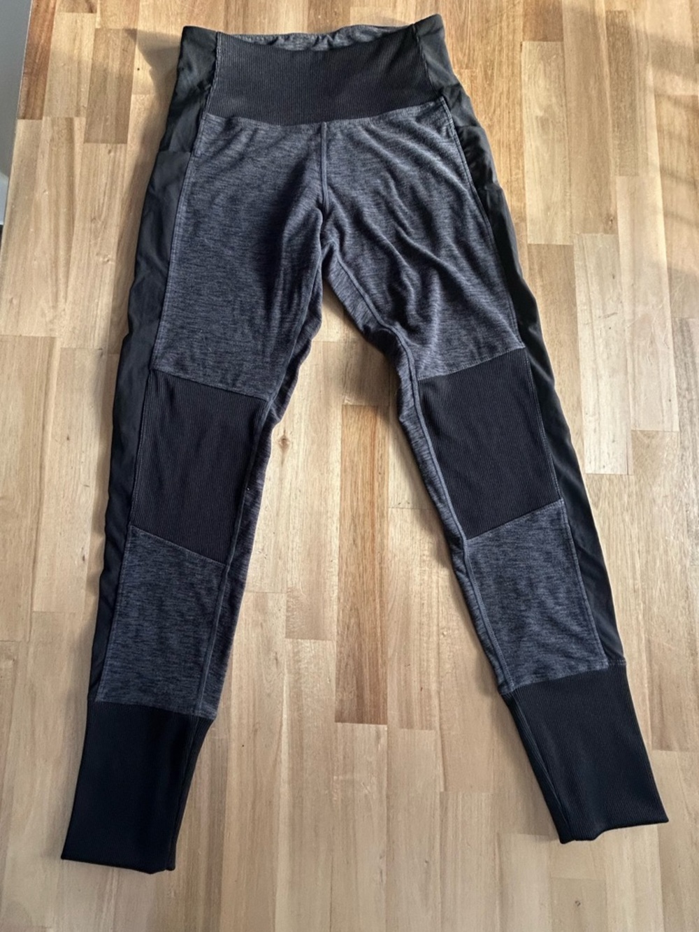 Black Mountain Legging taille haute – Gris & noir – Confort sport